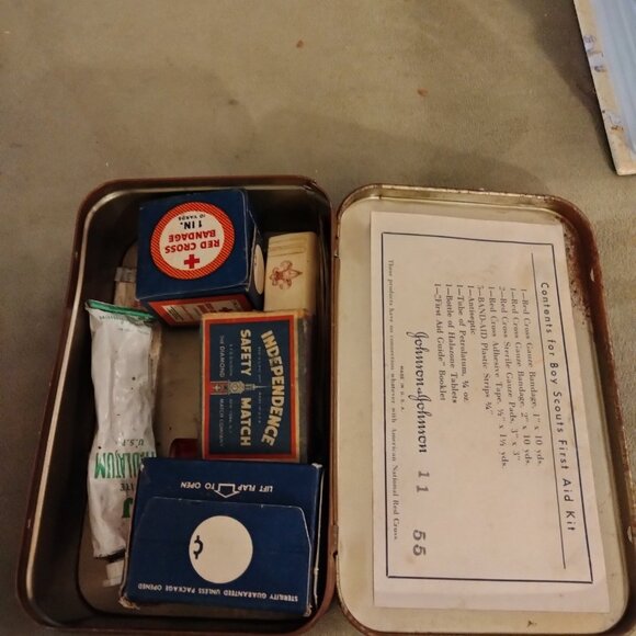 Vintage Boy Scouts of America First Aid Kit w/ Metal Green Case and Supplies - Picture 2 of 5
